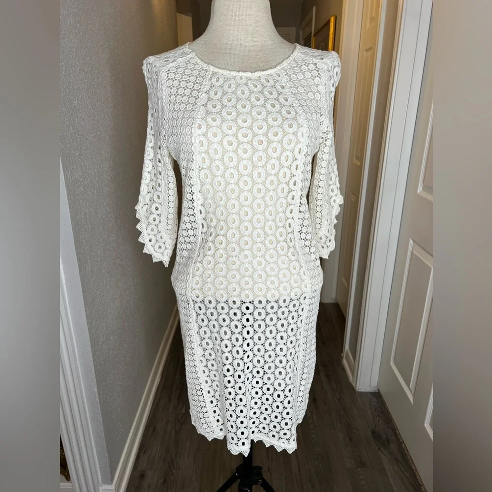 FARM Rio White Crochet Cover-Up | Floral Openwork Boho Beach Dress Scalloped Hem - Picture 2 of 7